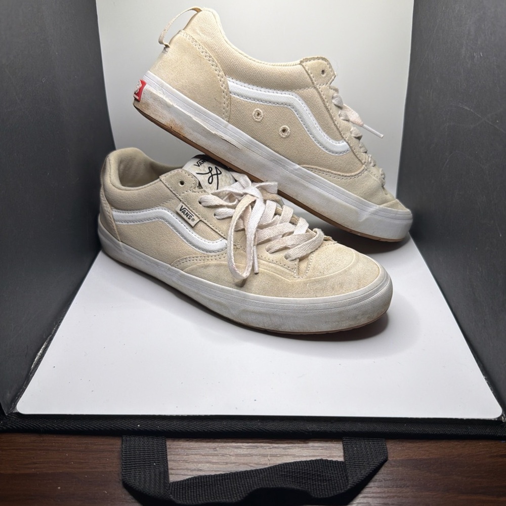 Vans Men’s Old Skool Low-Top Sneakers in Cream and White